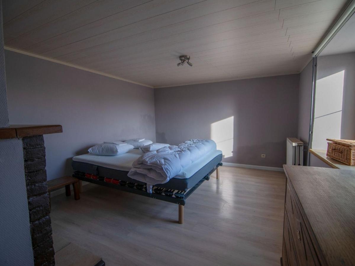 Very Spacious House With Sauna Spa And Countryside Views Gouvy Bagian luar foto