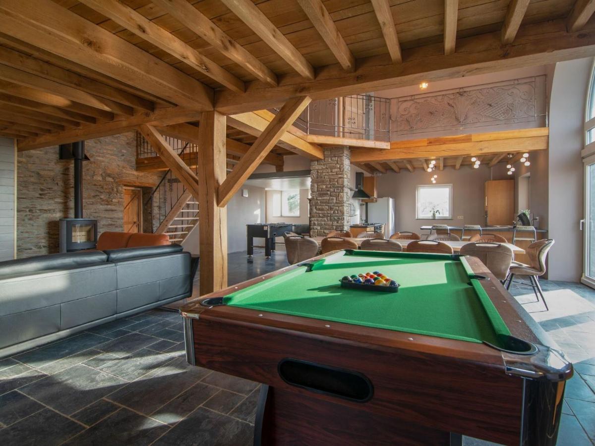 Very Spacious House With Sauna Spa And Countryside Views Gouvy Bagian luar foto