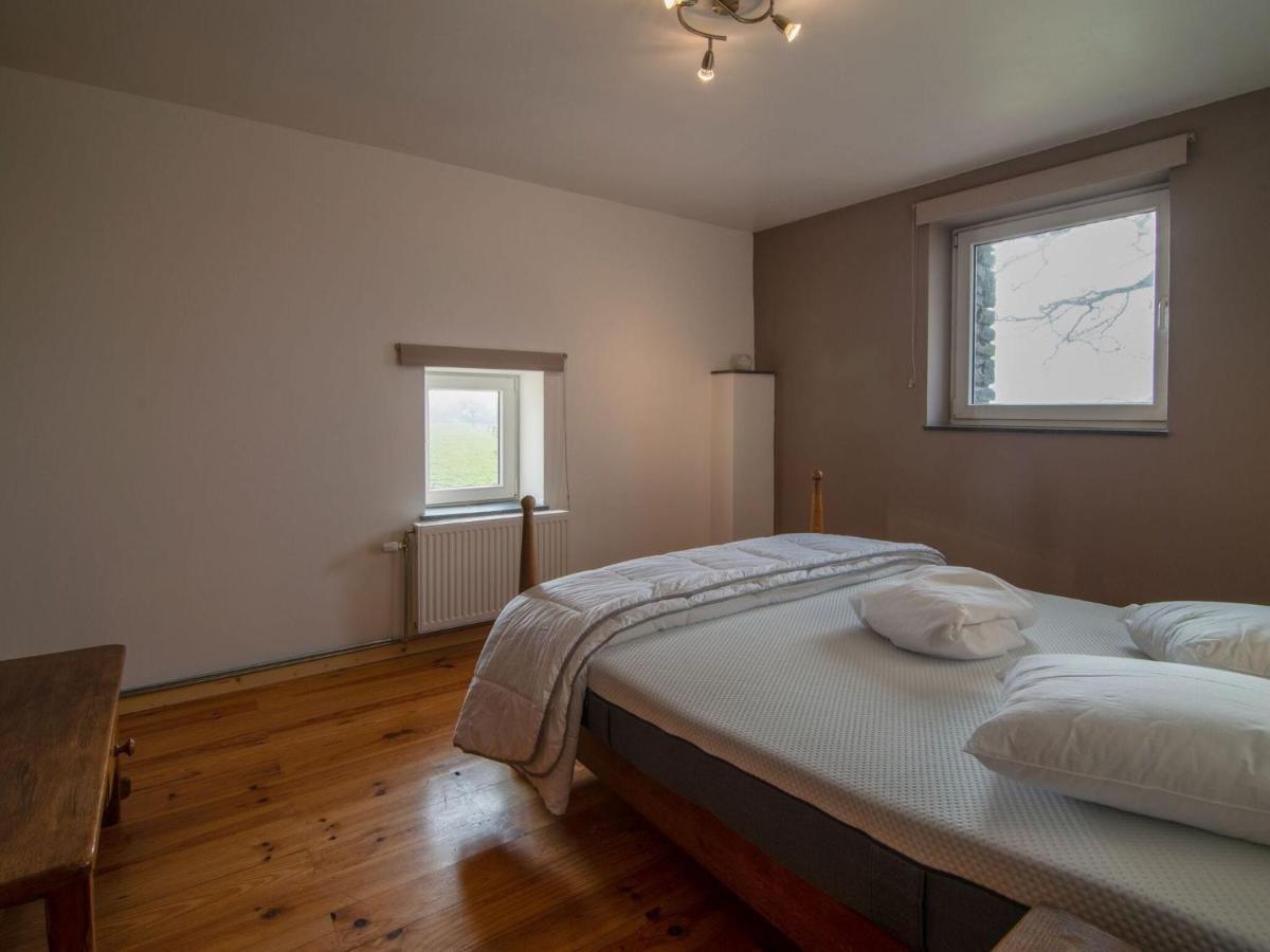 Very Spacious House With Sauna Spa And Countryside Views Gouvy Bagian luar foto