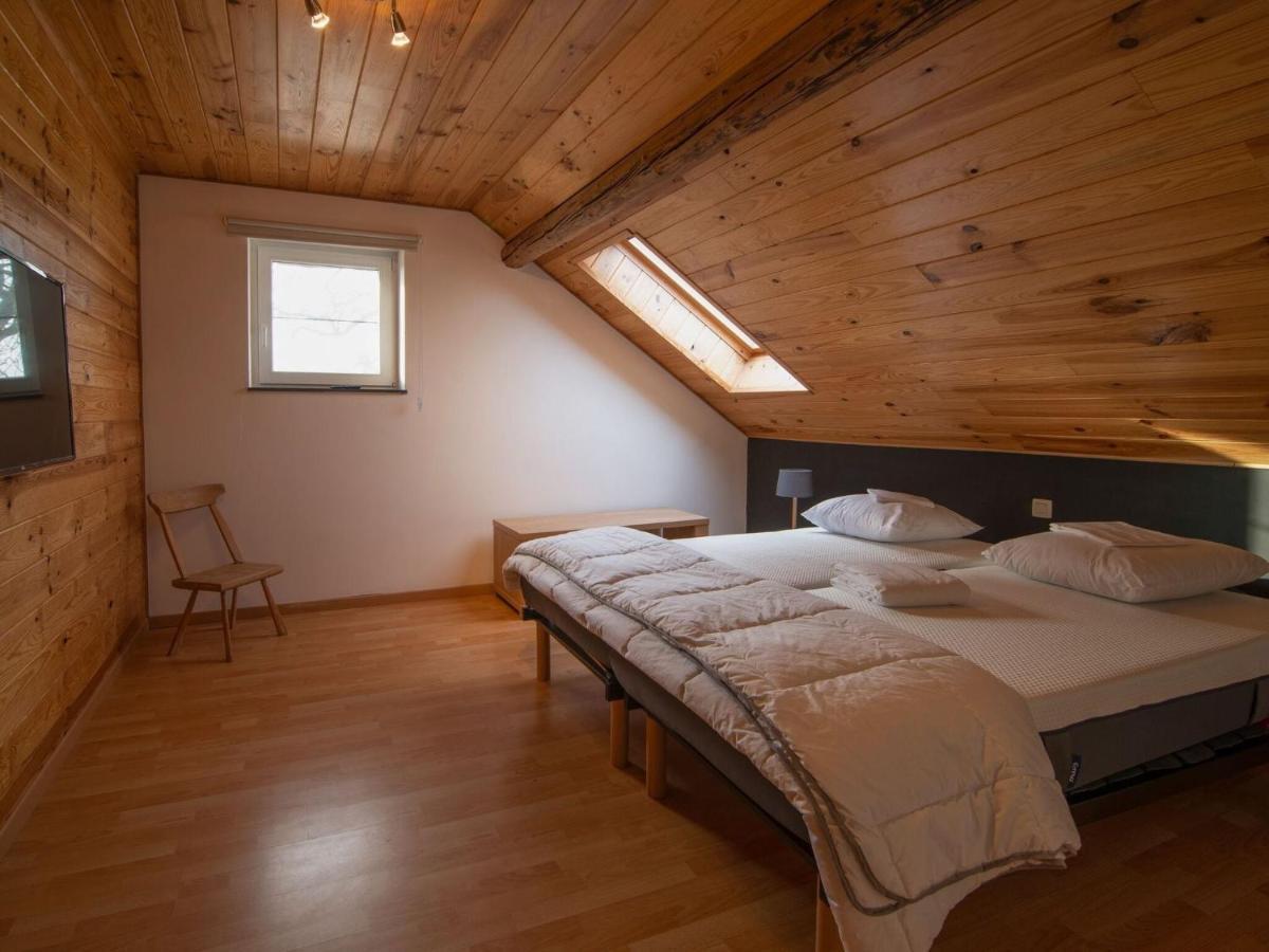 Very Spacious House With Sauna Spa And Countryside Views Gouvy Bagian luar foto