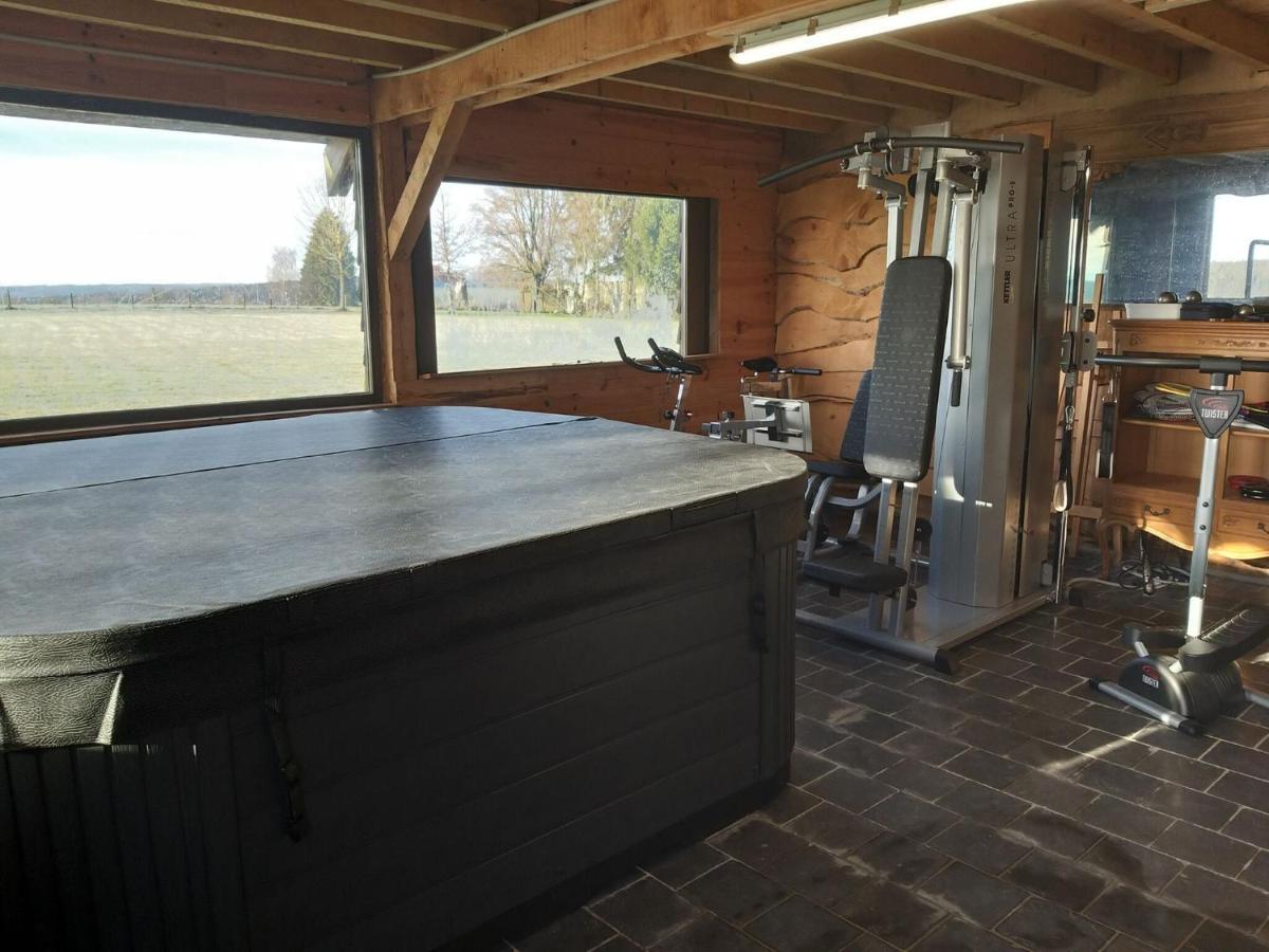 Very Spacious House With Sauna Spa And Countryside Views Gouvy Bagian luar foto